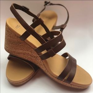 New Teva Wedge Sandal (never worn) Size 11
